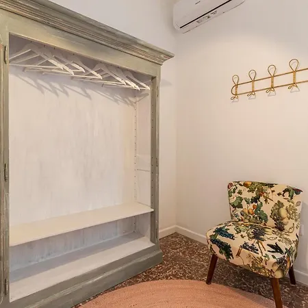 Apartment El Balcon De La Bodega - Luxurious In Jerez With Gym *